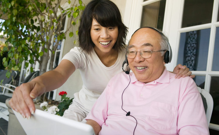 showing your parents the benefits of senior living communities