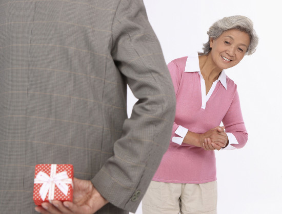 fun last minute gifts for seniors