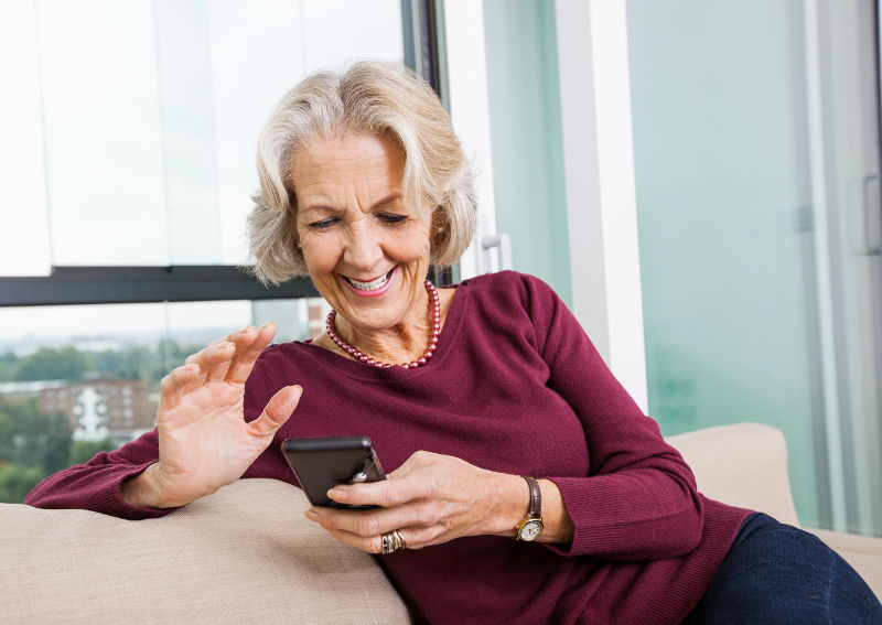 How Technology Helps Those in an Assisted Living Home